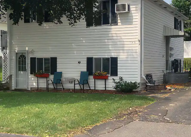Property at 128 Sunnyside St Unit A, Manchester, NH, 03103, 2 beds, 1 bath, [object Object]