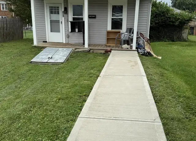 Property at 182 Frank St Unit REAR, Homestead, PA, 15120, 1 bed, 1 bath, [object Object]