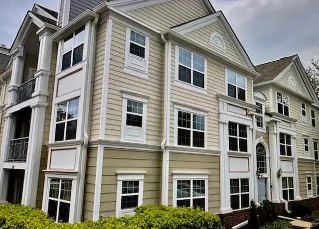 Property at 102 Kendrick Pl Unit 102-22, Gaithersburg, MD, 20878, 2 beds, 2 baths, [object Object]
