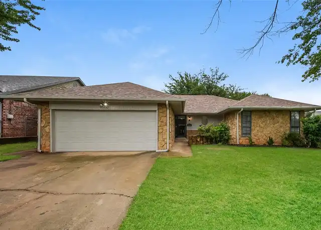 Property at 9900 S Hillcrest Dr, Oklahoma City, OK, 73159, 3 beds, 2 baths, [object Object]