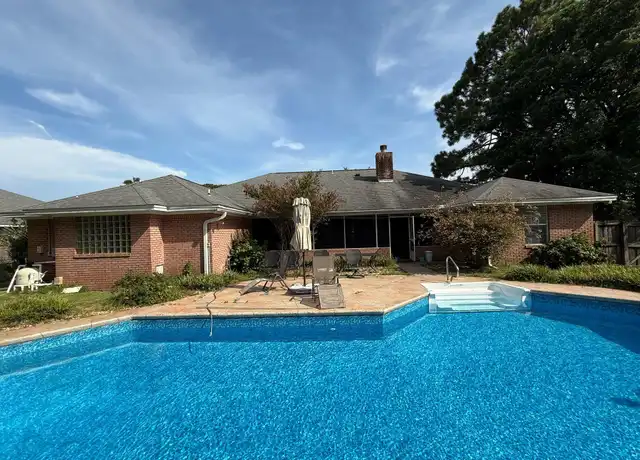 Property at 4444 Southminster Cir, Niceville, FL, 32578, 4 beds, 2 baths, [object Object]