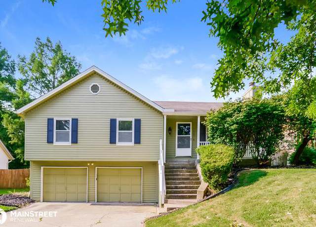 Photo of 7609 NW Belvidere Pkwy, Kansas City, MO 64152