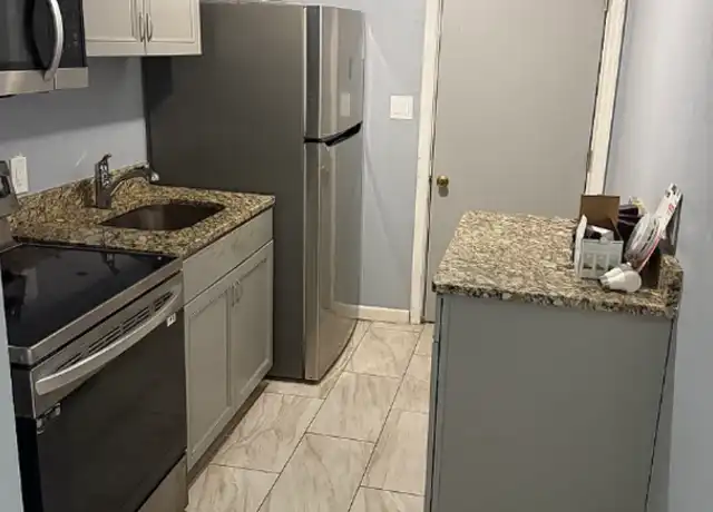 Property at 2304 S Calhoun St Unit B, Tallahassee, FL, 32301, 2 beds, 1 bath, [object Object]