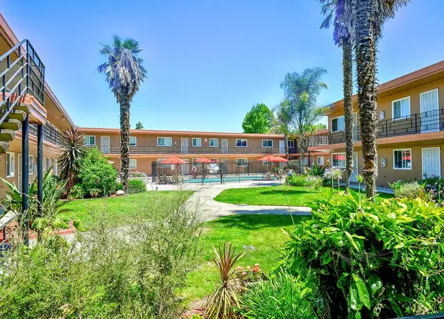Photo of 1780 A St, Castro Valley, CA 94546