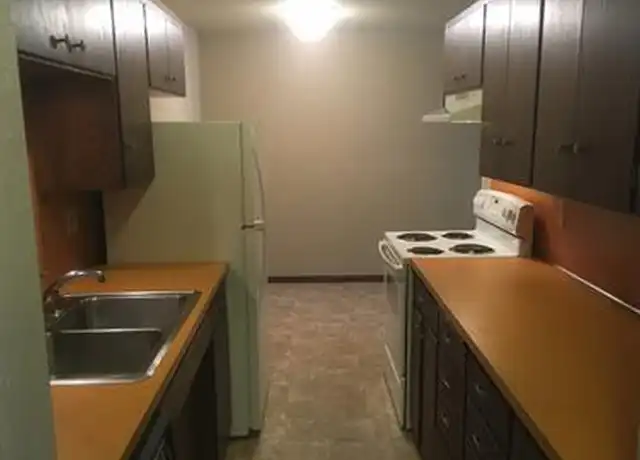 Property at 817 N 26th St, Bismarck, ND, 58501, 1 bed, 1 bath, [object Object]