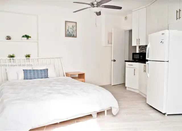 Property at 4105 N Ocean Dr Unit 1A, Lauderdale-By-The-Sea, FL, 33308, 0 beds, 1 bath, [object Object]