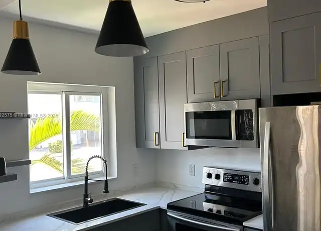 Property at 235 80th St Unit 3, Miami Beach, FL, 33141, 2 beds, 2 baths, [object Object]