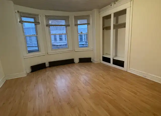 Property at 840 E Westmoreland St, Philadelphia, PA, 19134, 4 beds, 1 bath, [object Object]