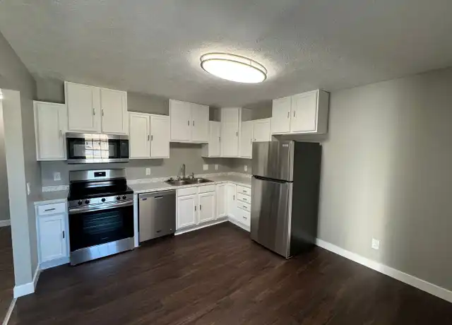 Property at 2700 N 1st St #4, Lincoln, NE, 68521, 3 beds, 2 baths, [object Object]