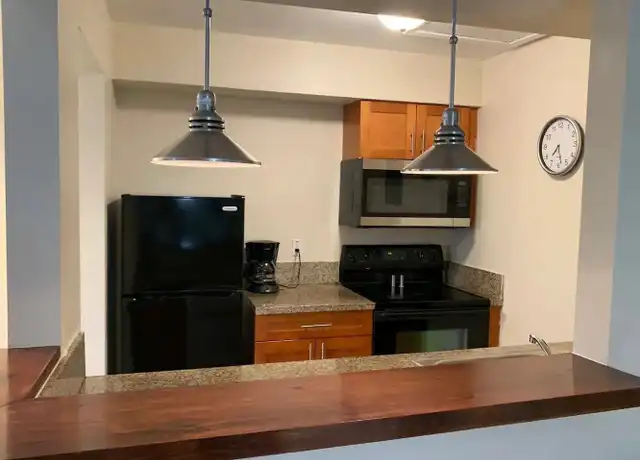 Property at 3226 NE 12th St Unit 3226, Pompano Beach, FL, 33062, 1 bed, 1 bath, [object Object]