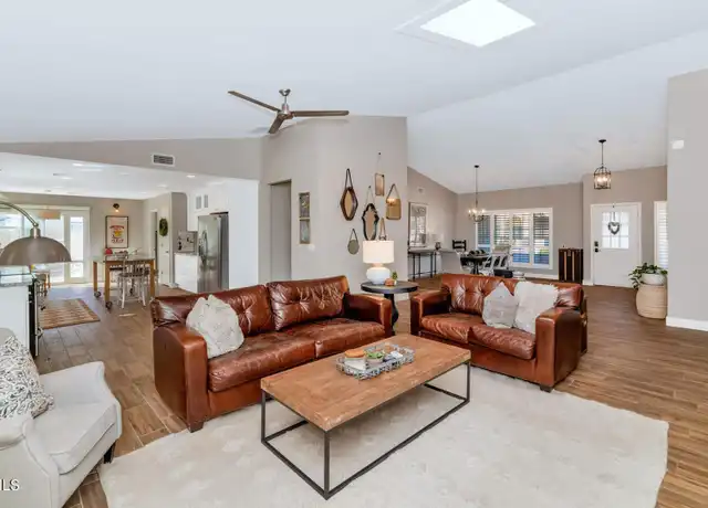 Property at 10231 N 77th St, Scottsdale, AZ, 85258, 3 beds, 2 baths, [object Object]