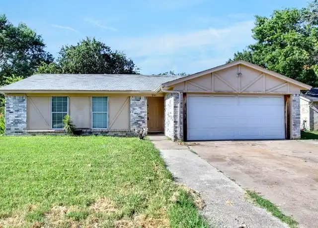 Property at 3901 Royal Crest Dr, Fort Worth, TX, 76140, 3 beds, 2 baths, [object Object]