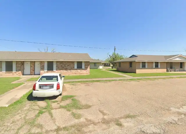 Property at 502 San Antonio St, Marlin, TX, 76661, 1 bed, 1 bath, [object Object]