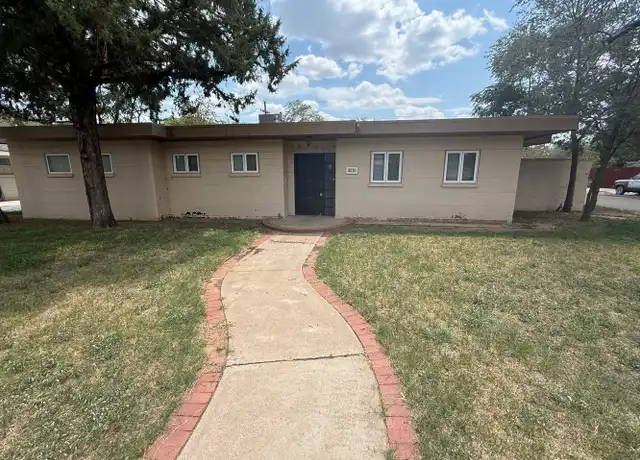 Property at 3215 29th St, Lubbock, TX, 79410, 5 beds, 2 baths, [object Object]