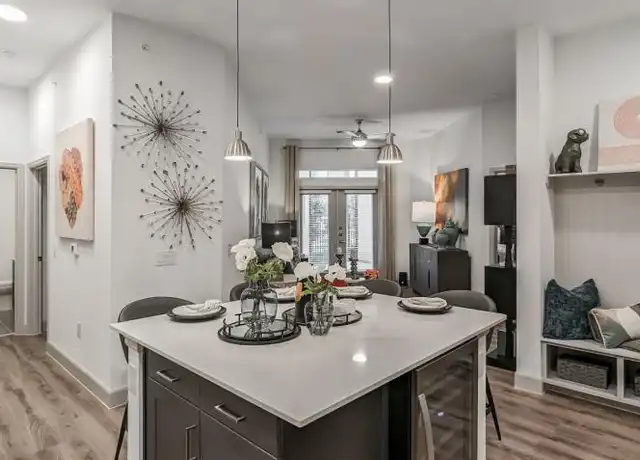Property at 1320 W 34th St, Houston, TX, 77018, 1 bed, 1 bath, [object Object]