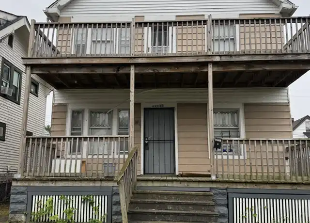 Property at 11130 Continental Ave Unit up, Cleveland, OH, 44104, 2 beds, 1 bath, [object Object]