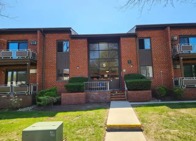 Property at 5 Darian Ct Unit 1A, Pomona, NY, 10970, 2 beds, 2 baths, [object Object]