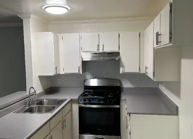 Property at 5811 Tujunga Ave Unit 316, North Hollywood, CA, 91601, 1 bed, 1 bath, [object Object]