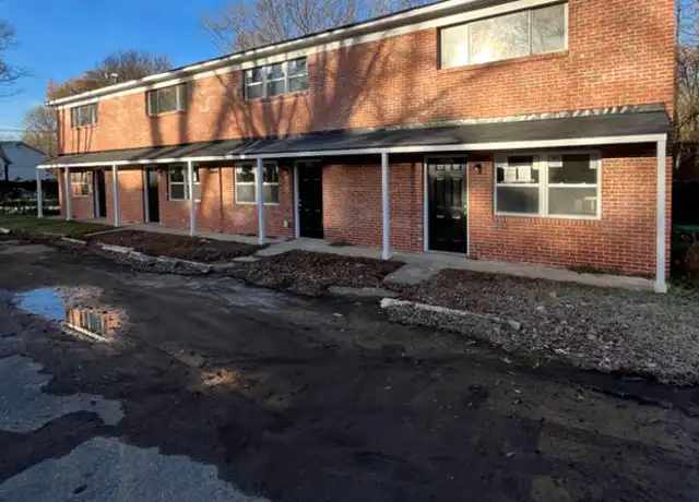 Property at 2715 Dundeen St, Charlotte, NC, 28216, 2 beds, 1 bath, [object Object]