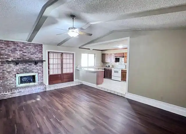 Property at 1907 Sabine Pass Ln, Arlington, TX, 76006, 4 beds, 2 baths, [object Object]