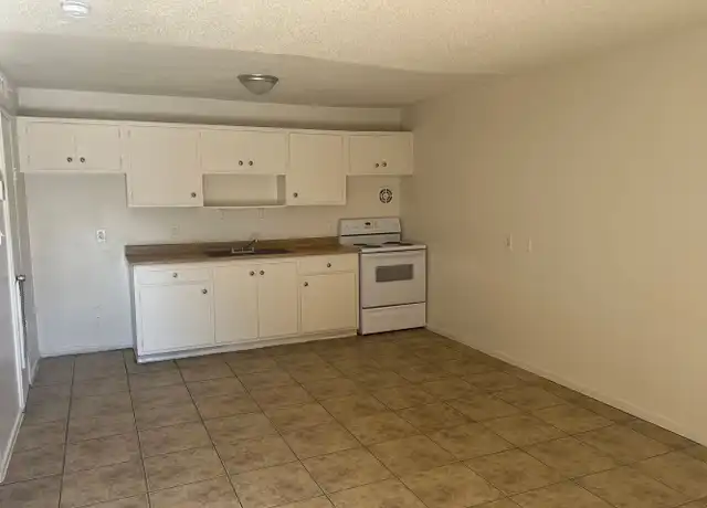 Property at 3720 Royal Crest St #2, Las Vegas, NV, 89119, 1 bed, 1 bath, [object Object]