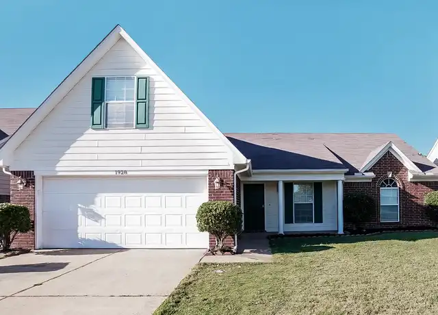 Property at 1928 Clairmont Dr, Southaven, MS, 38671, 4 beds, 3 baths, [object Object]