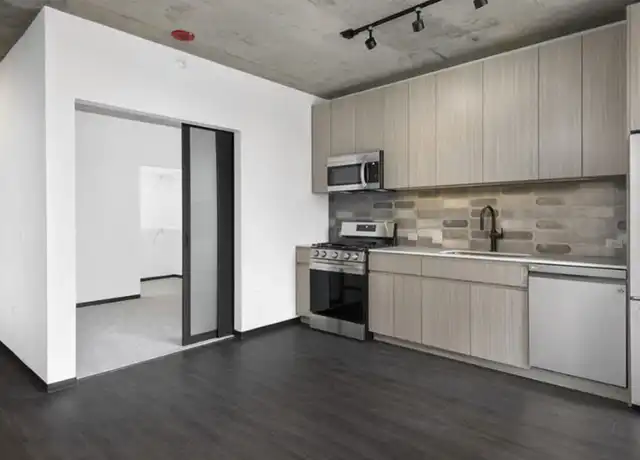 Property at 1450 W Washington Blvd, Chicago, IL, 60607, 1 bed, 1 bath, [object Object]