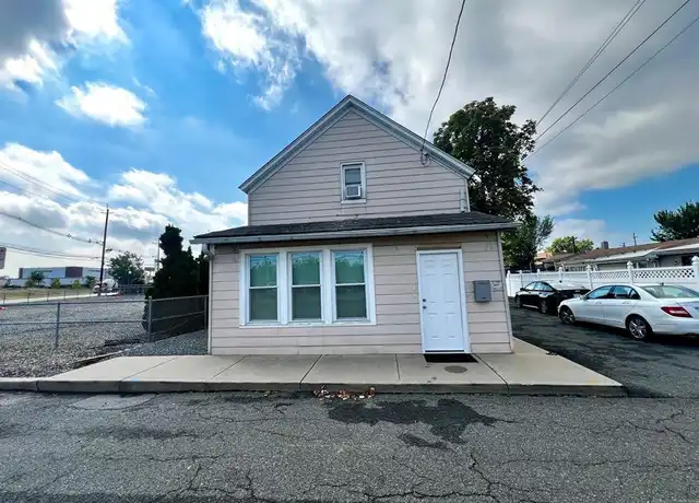 Property at 33 Water St Unit 2, Hackensack, NJ, 07601, 1 bed, 1 bath, [object Object]