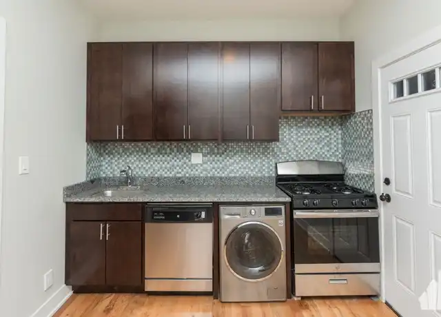 Property at 639 W Oakdale Ave Unit 641-1, Chicago, IL, 60657, 2 beds, 1 bath, [object Object]
