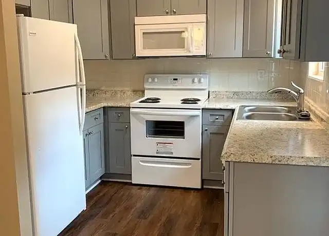 Property at Devling Place - 3622 N Chouteau Trfy, Kansas City, MO, 64117, 2 beds, 2 baths, [object Object]