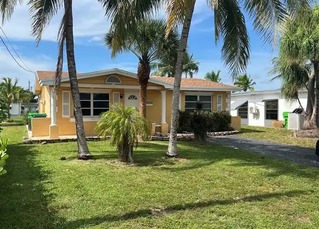 Property at 6821 NW 28th St, Sunrise, FL, 33313, 3 beds, 2 baths, [object Object]