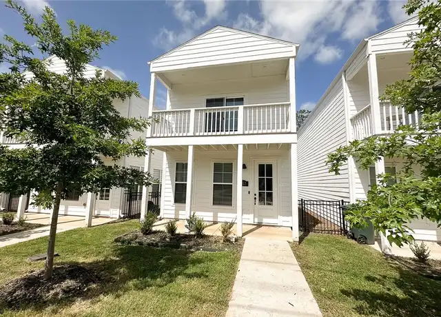 Property at 1320 Van Buren Ave, Fayetteville, AR, 72701, 3 beds, 2.5 baths, [object Object]