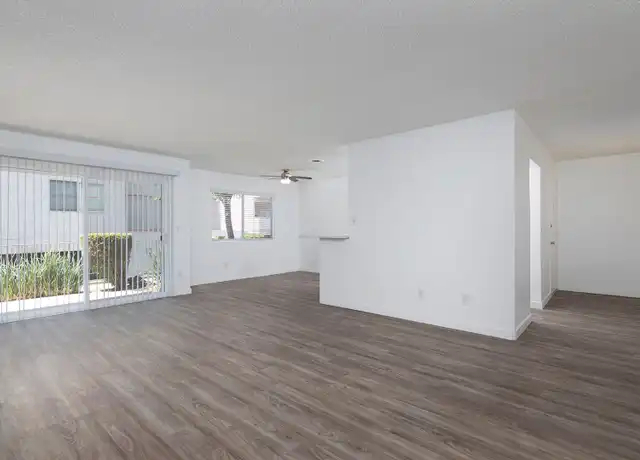 Property at 1289 E Grand Ave Unit 004, Escondido, CA, 92027, 2 beds, 2 baths, [object Object]