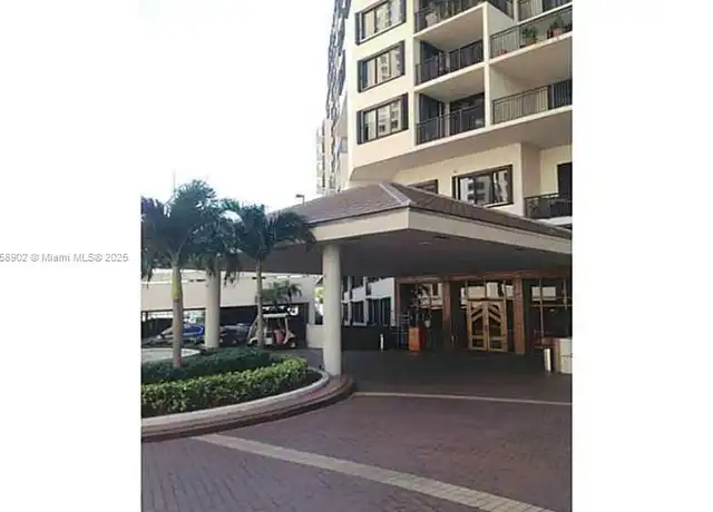 Property at 540 Brickell Key Dr #410, Miami, FL, 33131, 1 bed, 1.5 baths, [object Object]