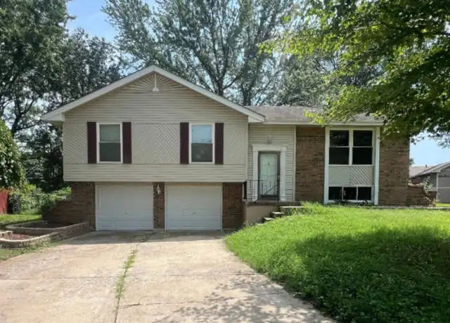 Property at 508 NE Shiloh Cir, Blue Springs, MO, 64014, 3 beds, 2 baths, [object Object]