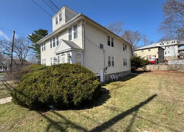 Property at 5051 Washington St Unit A, West Roxbury, MA, 02132, 2 beds, 1 bath, [object Object]