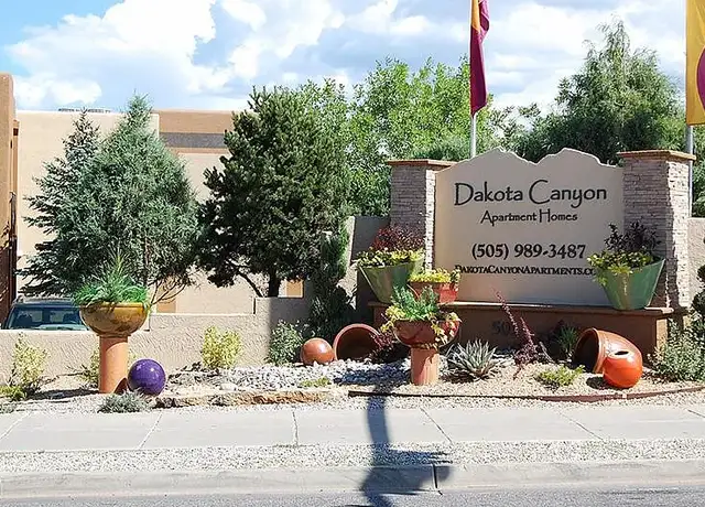 Photo of 501 W Zia Rd, Santa Fe, NM 87505