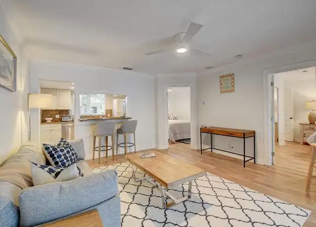 Property at 49 SE 7th Ave Unit 4, Delray Beach, FL, 33483, 2 beds, 1 bath, [object Object]
