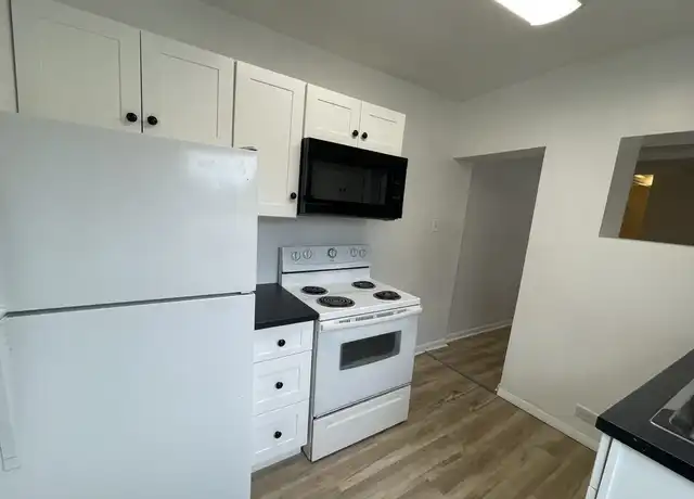 Property at 2421 Beechwood Blvd Unit B, Pittsburgh, PA, 15217, 3 beds, 1 bath, [object Object]