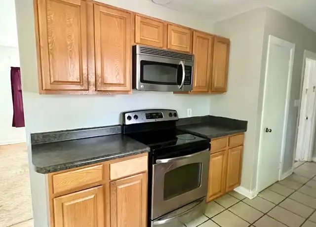 Property at 422 Fairbanks Dr, Tallahassee, FL, 32304, 4 beds, 2.5 baths, [object Object]
