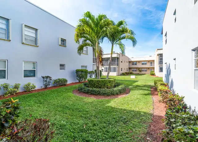 Property at 6 Burgundy a, Delray Beach, FL, 33484, 2 beds, 2 baths, [object Object]
