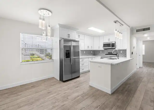 Property at 6 Burgundy a, Delray Beach, FL, 33484, 2 beds, 2 baths, [object Object]