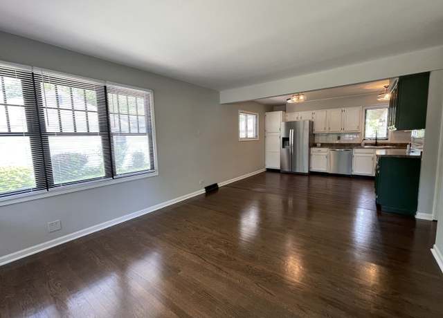 Photo of 16819 Forest View Dr, Tinley Park, IL 60477