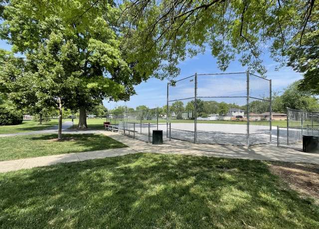 Photo of 16819 Forest View Dr, Tinley Park, IL 60477
