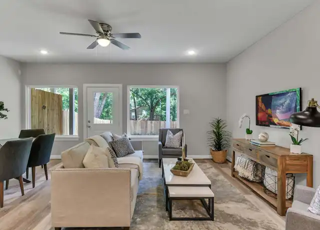 Property at 901 W Lewis St Unit 909 B, Conroe, TX, 77301, 3 beds, 2 baths, [object Object]