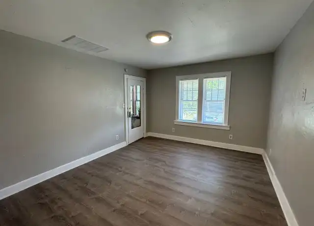 Property at 421 NW 26th St Unit 3, Oklahoma City, OK, 73103, 1 bed, 1 bath, [object Object]