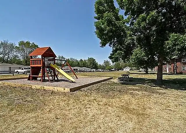 Property at Centennial Plaza Apartments - 10124 Lever St NE, Circle Pines, MN, 55014, 1-2 bed, 1 bath, [object Object]
