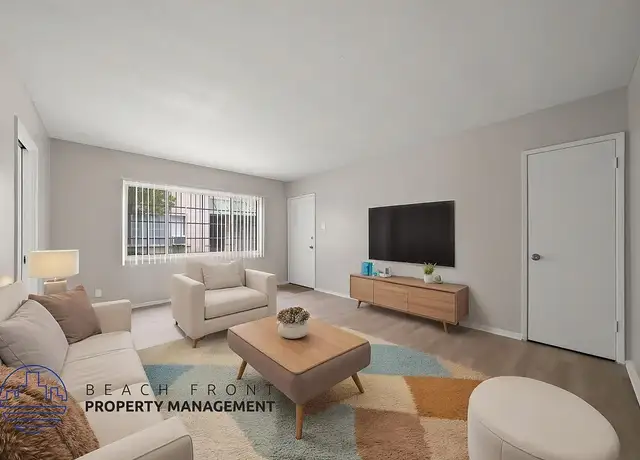 Photo of 10503 Myrtle St, Downey, CA 90241
