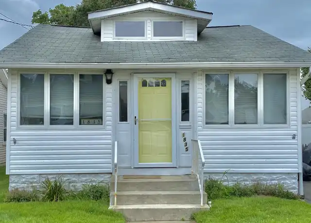 Property at 1835 Fernwood Rd, Belmar, NJ, 07719, 1 bed, 1.5 baths, [object Object]