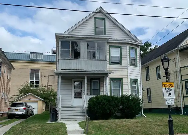Property at 12 May St Unit 2nd Floor, Poughkeepsie, NY, 12603, 3 beds, 1 bath, [object Object]